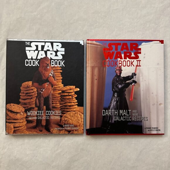 8 pc Star Wars Cooking Bundle / 2 Cookbooks and 6 Cookie Cutters - Picture 2 of 12